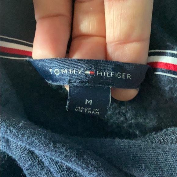 Tommy Hilfiger hoodie - like new! - Picture 3 of 7